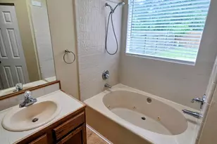 30435 Arborg Dr, Spring, TX 77386 - Photo 16
