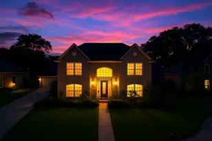 53 Northwood Ct, Lake Jackson, TX 77566 - Photo 2