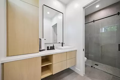 5210 Manor Drive, Sugar Land, TX 77479 - Photo 26