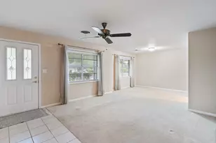 1317 Wallace St, El Campo, TX 77437 - Photo 4