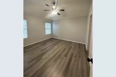 105 Harbor Court Drive, Conroe, TX 77356 - Photo 16