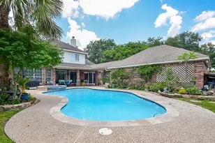 7103 Adobe Meadows Ct, Sugar Land, TX 77479 - Photo 2