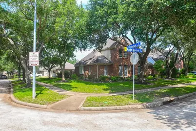 7103 Adobe Meadows Court, Sugar Land, TX 77479 - Photo 8