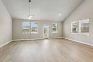 2823 Clapbread Ln, Rosenberg, TX 77471 - Photo 4