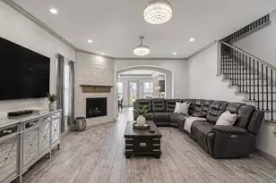 126 Comal Dr, Baytown, TX 77523 - Photo 10