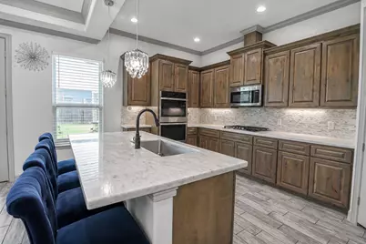 126 Comal Drive, Baytown, TX 77523 - Photo 18