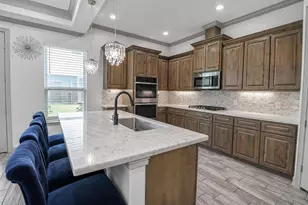 126 Comal Dr, Baytown, TX 77523 - Photo 18