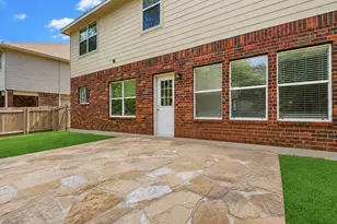 174 Spindle Tree Circle, The Woodlands, TX 77382 - Photo 6