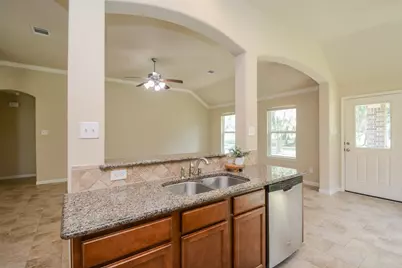 2205 Lake Foreest Dr Drive, West Columbia, TX 77486 - Photo 12