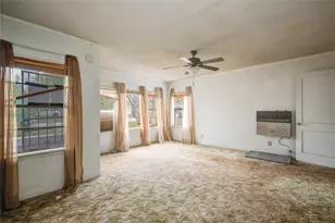 5306 Kenilwood Dr, Houston, TX 77033 - Photo 4