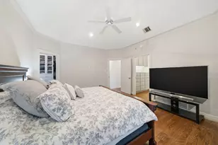 2409 Ralph St, Houston, TX 77006 - Photo 26