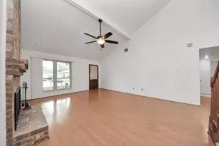 9423 Garden Bridge St, Houston, TX 77075 - Photo 8