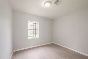 9302 Fairland Dr, Houston, TX 77051 - Photo 10