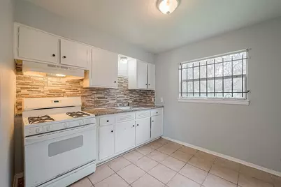 9302 Fairland Drive, Houston, TX 77051 - Photo 6