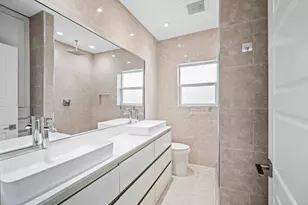 12430 Pecan Ct, Houston, TX 77013 - Photo 18