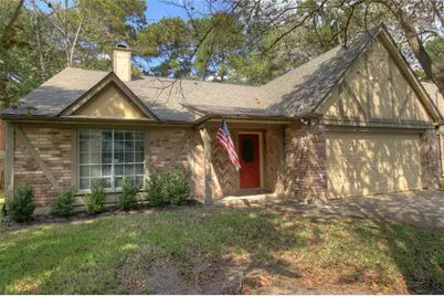 11 Cottage Grove Place, The Woodlands, TX 77381 - Photo 2