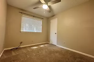 11 Cottage Grove Pl, The Woodlands, TX 77381 - Photo 28