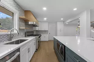 10514 Emnora Ln, Houston, TX 77043 - Photo 46