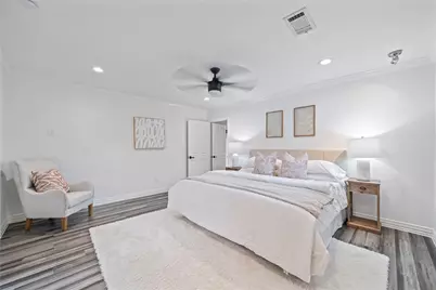 9022 Quebec Drive, Houston, TX 77096 - Photo 32