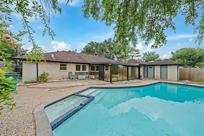 9022 Quebec Drive, Houston, TX 77096 - Photo 44