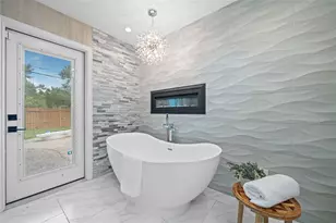 9022 Quebec Dr, Houston, TX 77096 - Photo 34