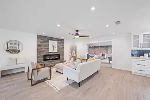 9022 Quebec Dr, Houston, TX 77096 - Photo 6