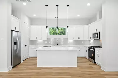 2304 Hoskins Drive #D, Houston, TX 77080 - Photo 2