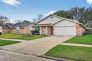 22711 Smokey Hill Dr, Katy, TX 77450 - Photo 2