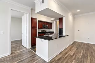7575 Kirby Dr, Houston, TX 77030 - Photo 14