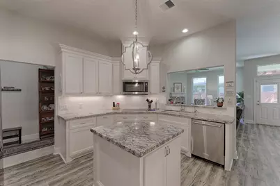 756 Holly Springs Drive, Conroe, TX 77302 - Photo 6