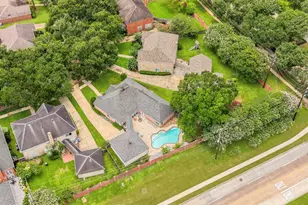 3919 E Wisteria Cir, Sugar Land, TX 77479 - Photo 32