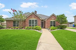 3919 E Wisteria Cir, Sugar Land, TX 77479 - Photo 1