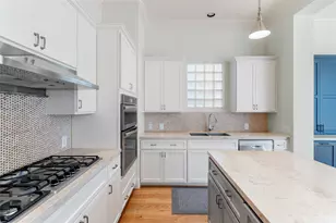 18 Wooded Park Pl, The Woodlands, TX 77380 - Photo 8