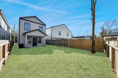 8121 Venus Street, Houston, TX 77088 - Photo 32