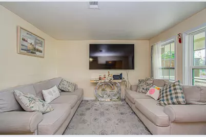 981 S Victory Drive, Houston, TX 77088 - Photo 14