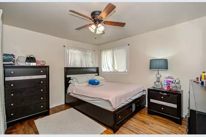 981 S Victory Drive, Houston, TX 77088 - Photo 22