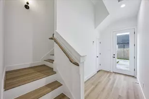 1032 Marcolin St, Houston, TX 77088 - Photo 6