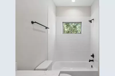 5320 Creekmont Timbers Trail, Houston, TX 77091 - Photo 32