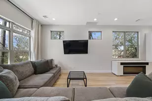 5320 Creekmont Timbers Trl, Houston, TX 77091 - Photo 6