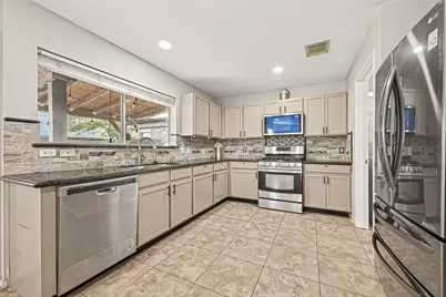 16903 Jeanna Ridge Court, Houston, TX 77083 - Photo 20