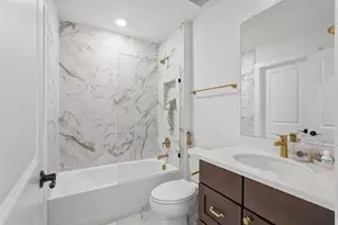 8135 Allston Vlg Trl, The Woodlands, TX 77389 - Photo 22