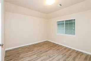 19015 Dove Glen Dr, Katy, TX 77449 - Photo 8