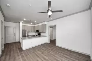 1938 Knoll St, Houston, TX 77080 - Photo 12