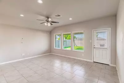 7558 Highland Chase Drive, Richmond, TX 77407 - Photo 6