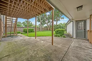 16326 Heatherdale Dr, Houston, TX 77059 - Photo 36