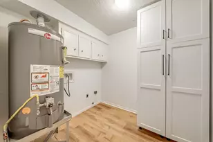 16326 Heatherdale Dr, Houston, TX 77059 - Photo 24