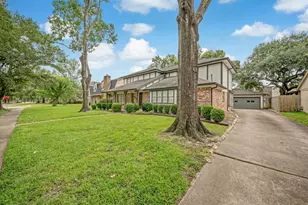 16326 Heatherdale Dr, Houston, TX 77059 - Photo 32