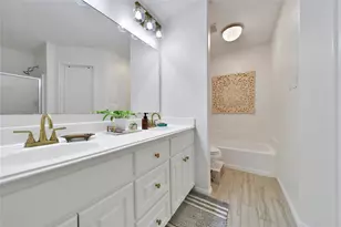 16389 Sun View Ln, Conroe, TX 77302 - Photo 14