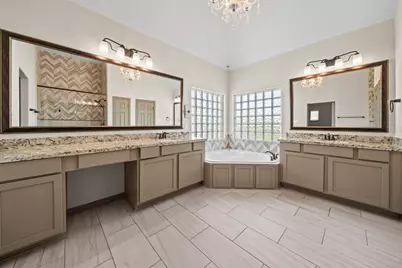 1506 Grayson Oaks Place, Houston, TX 77043 - Photo 14