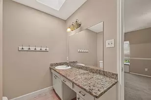 408 N Post Oak Ln, Houston, TX 77024 - Photo 20
